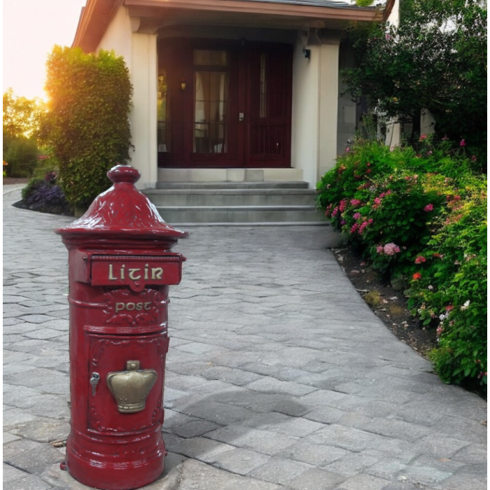 Briefkasten Mailbox rot lebensgroß Briefkasten